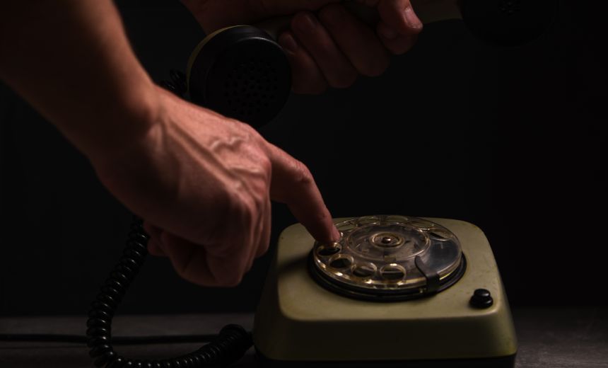 Fraudsters Imitate Bank Support Pages, Encourage Victims to Reach Out